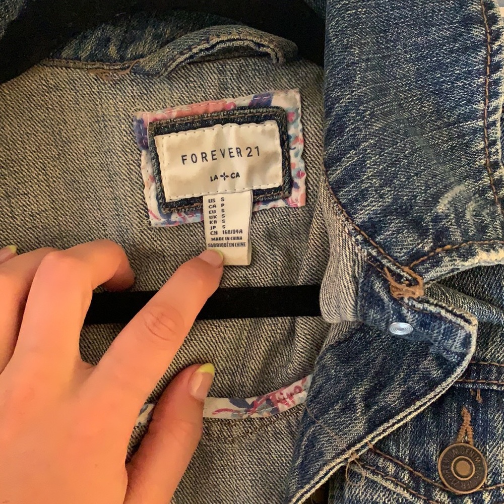 Jean Jacket - Picture 3 of 6